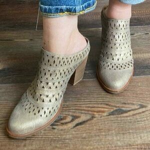Steve Madden harmony leather western‎ gold cutout booties